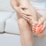 Suchá kůže, otlaky a praskliny: proč by se diabetici měli hýčkat jako v lázních